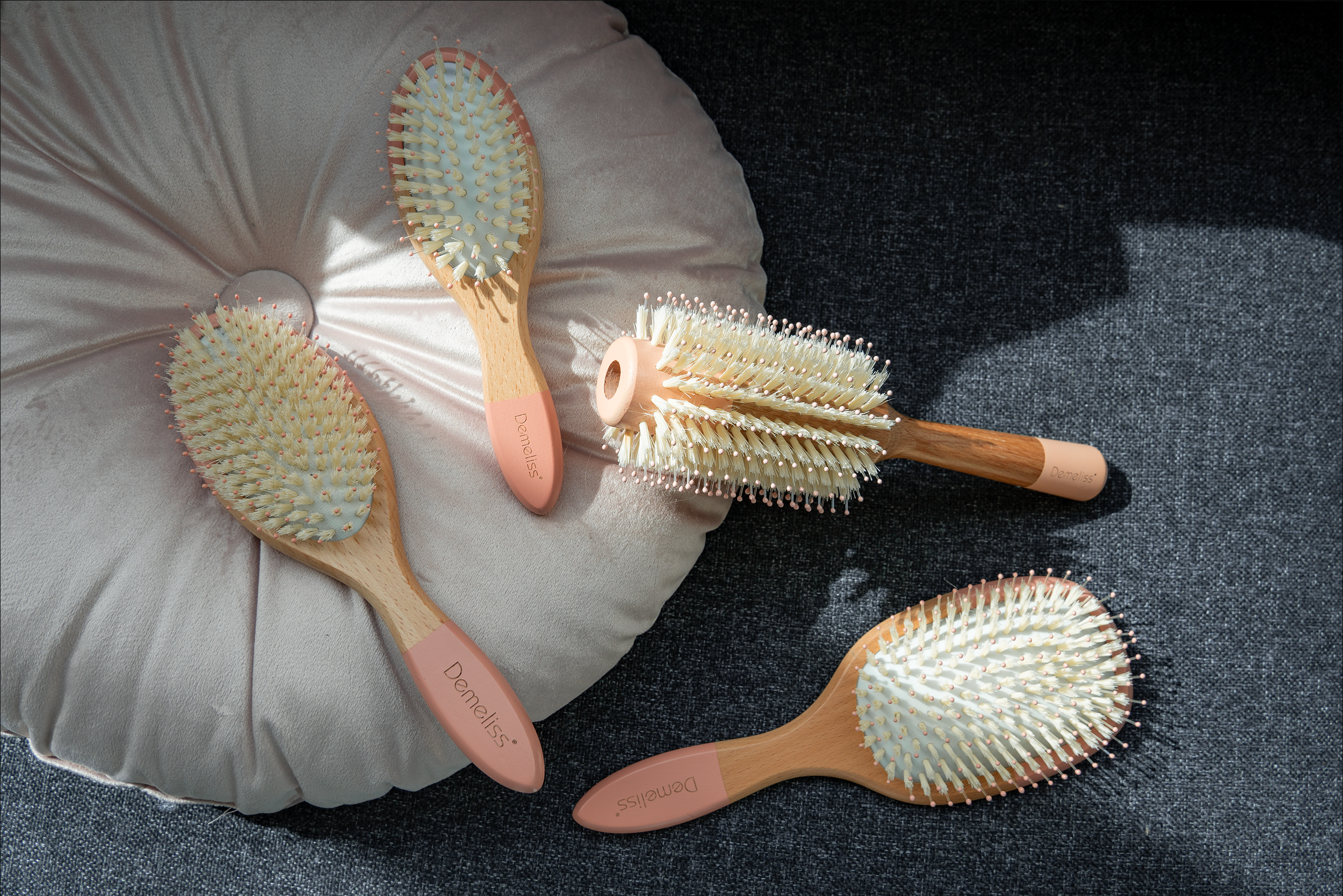 Brosse plate Demeliss Beauty